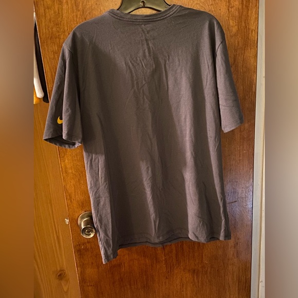 Ladies size L Nike tee with Steelers emblem - Picture 2 of 10